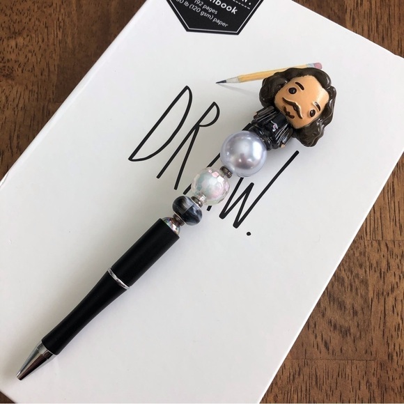 Harry Potter: Sirius Black handmade beaded pen - Picture 2 of 3